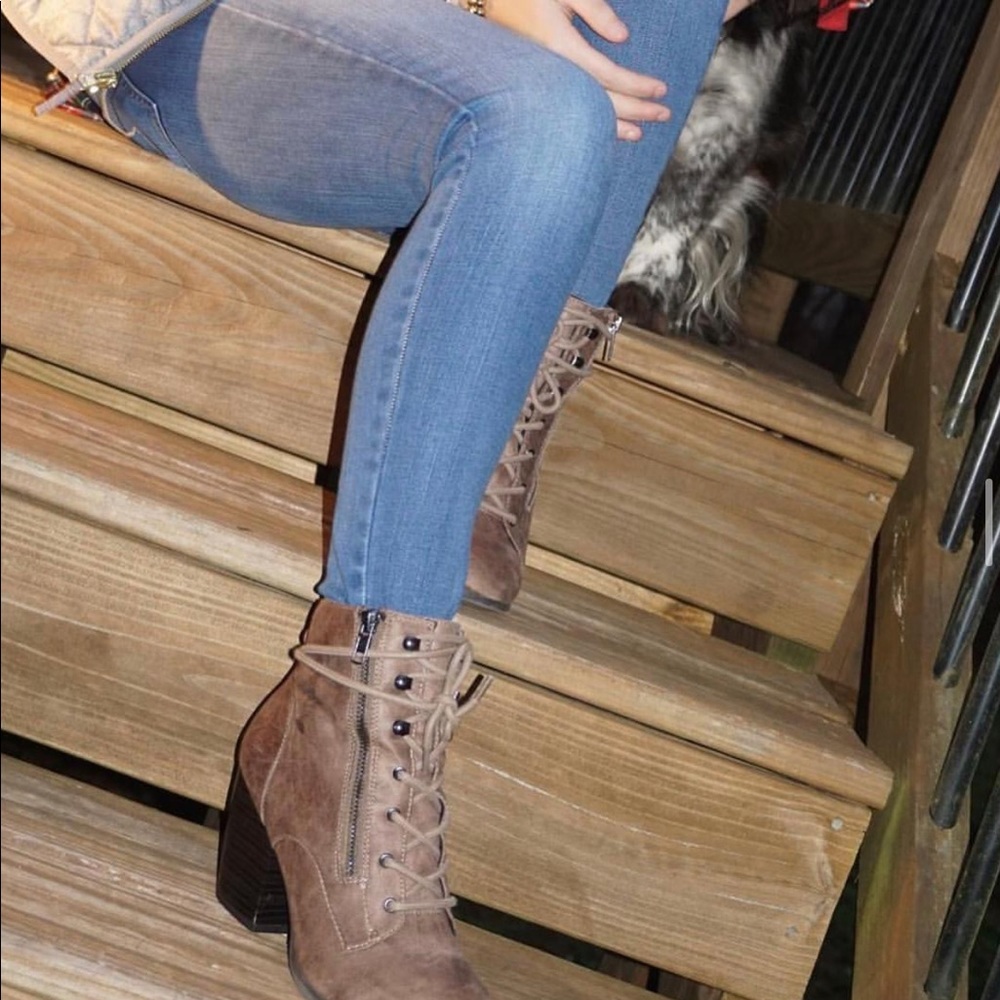 tie up boots